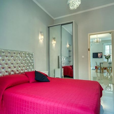 Lusso 5 Beds Central Apartment ニース エクステリア 写真