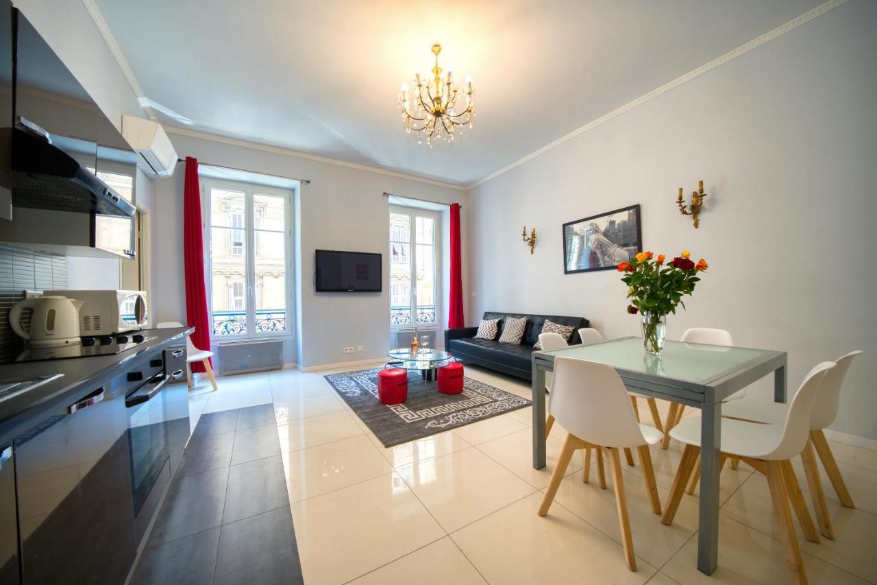 Lusso 5 Beds Central Apartment ニース エクステリア 写真