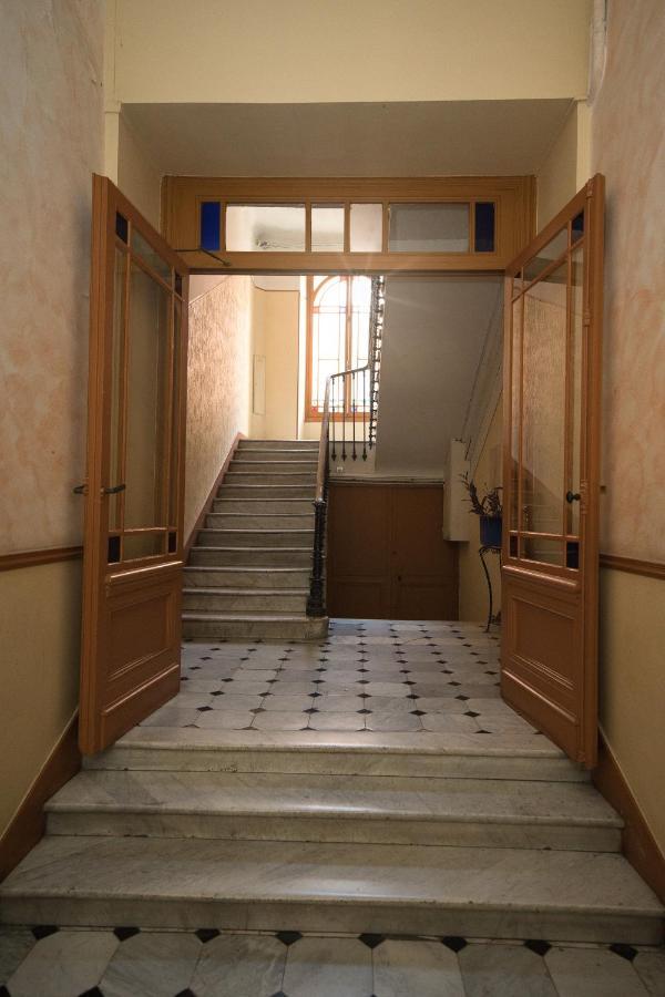 Lusso 5 Beds Central Apartment ニース エクステリア 写真