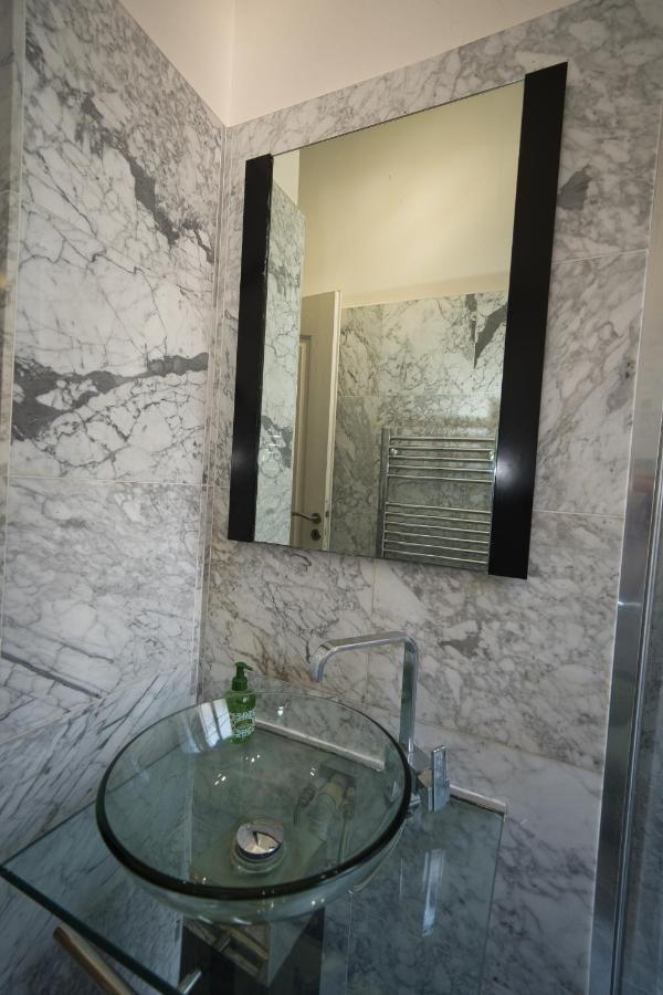 Lusso 5 Beds Central Apartment ニース エクステリア 写真