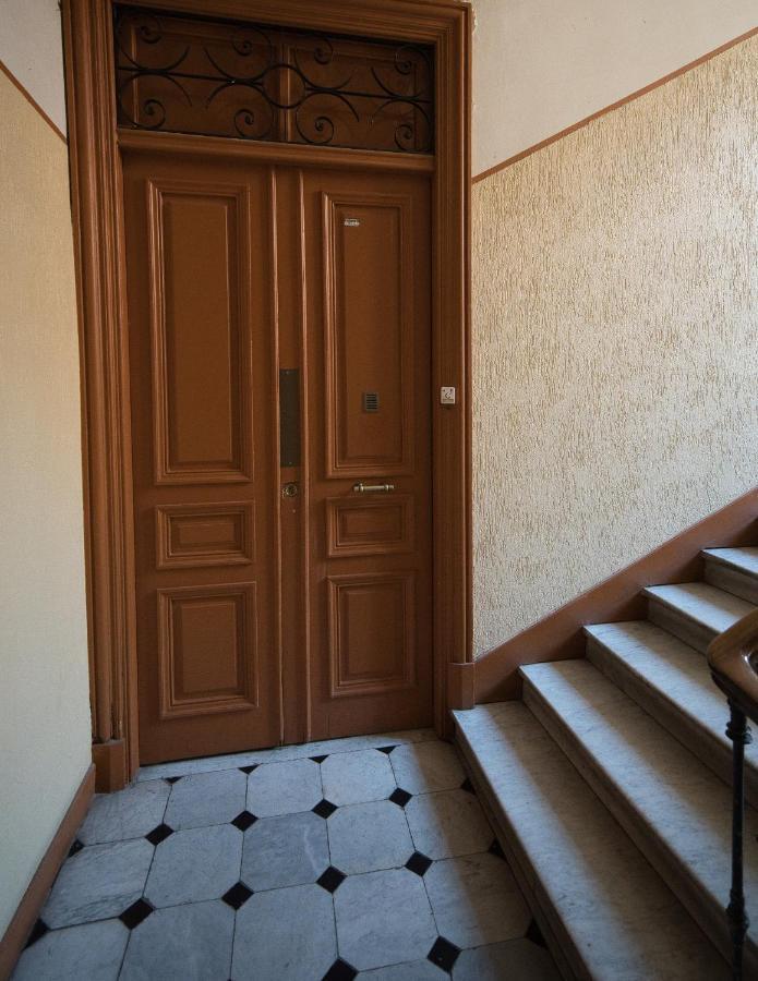 Lusso 5 Beds Central Apartment ニース エクステリア 写真