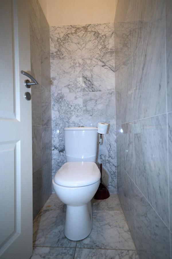 Lusso 5 Beds Central Apartment ニース エクステリア 写真