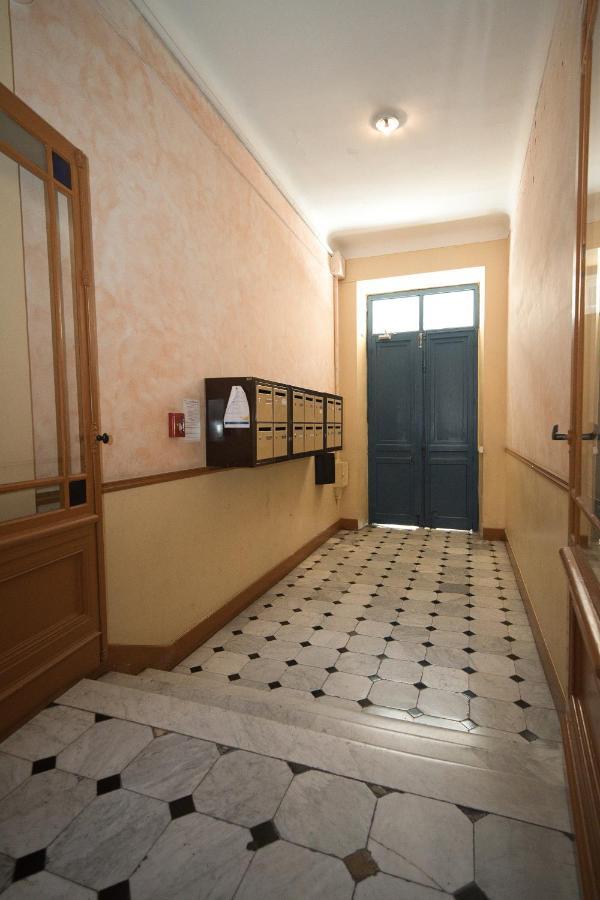 Lusso 5 Beds Central Apartment ニース エクステリア 写真